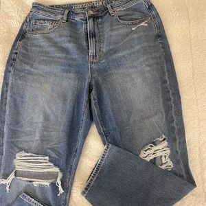 American Eagle Mom jeans
